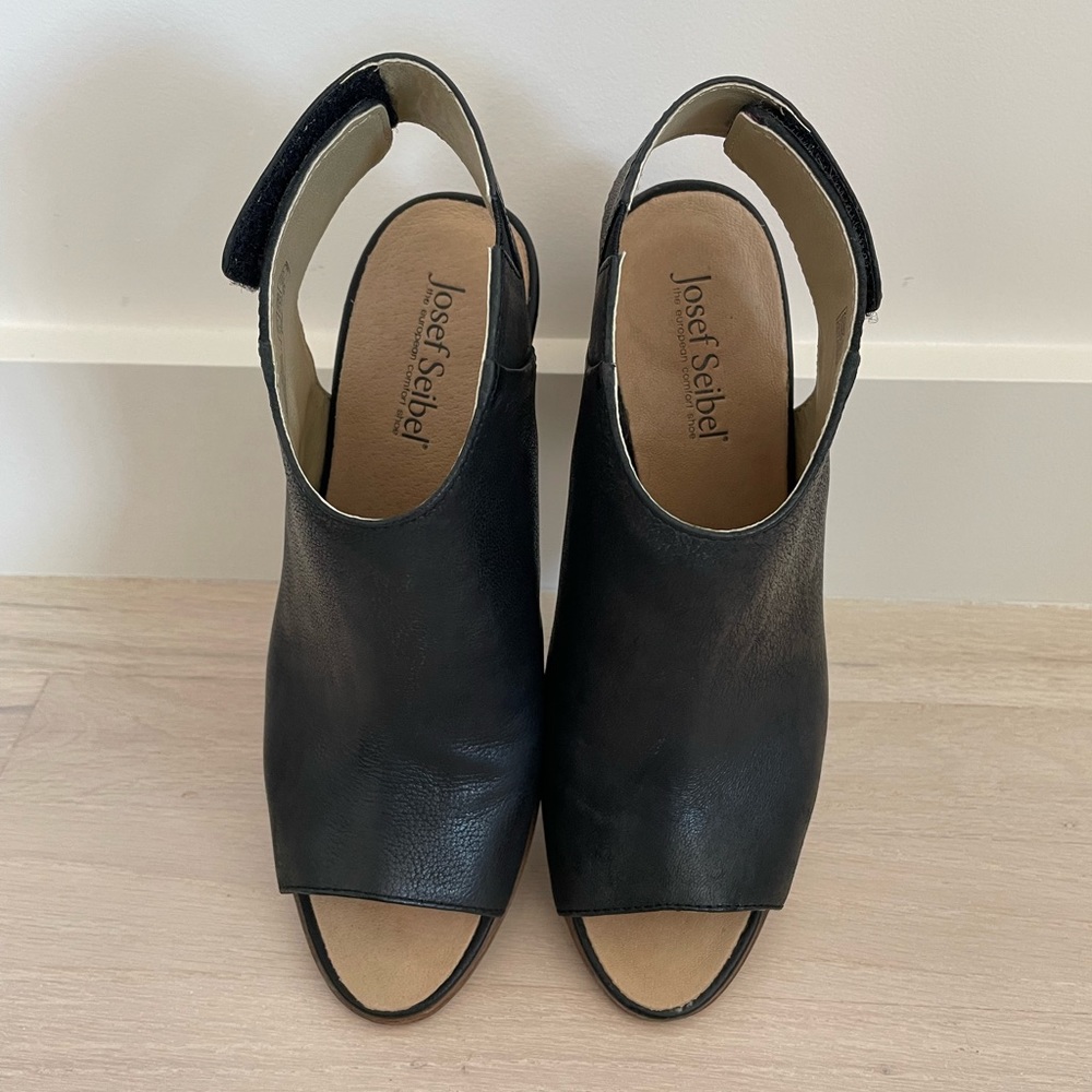 Josef Seibel Bonnie 09 Peep Toe Booties